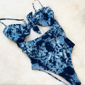 Cut-Out 1 Piece Bathing Suit